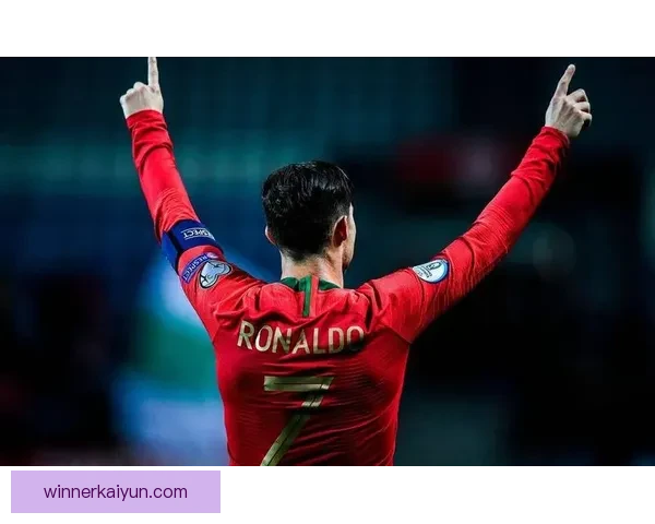 C罗历史射手数据持续引发专家讨论，个人荣誉与球队表现成焦点