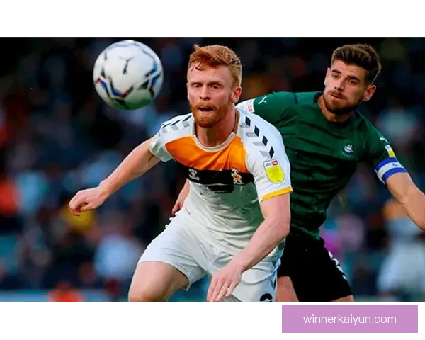 阿什拉夫速度与爆发力持续提升，边路冲击力表现稳健